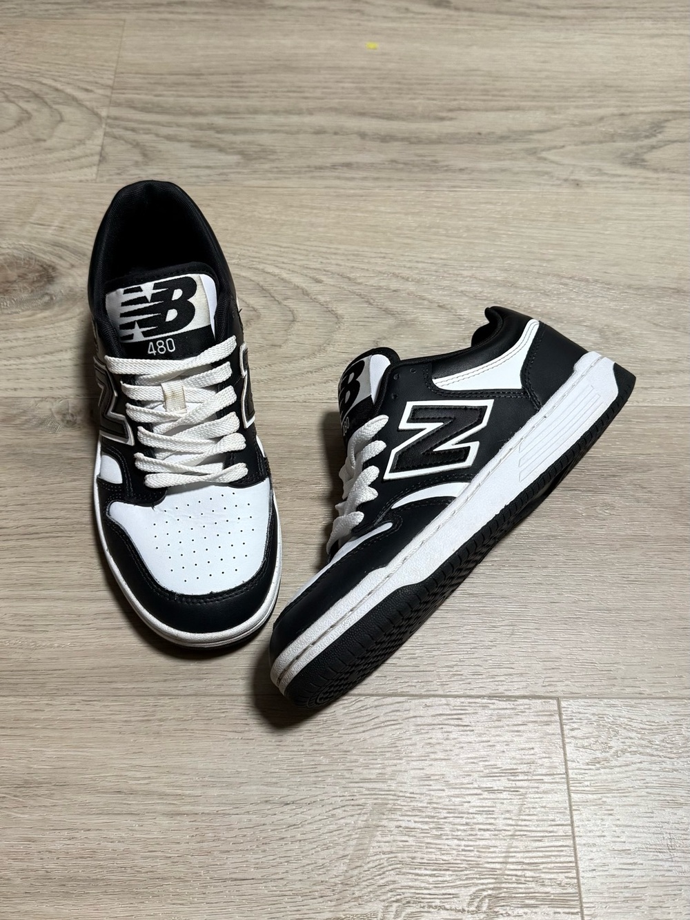 New Balance Men's Black & White Low-Top Sneakers